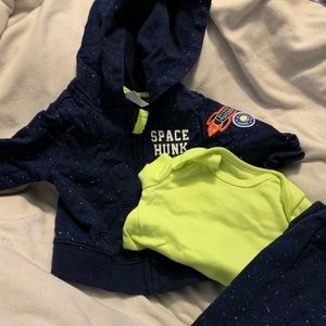 Carters outfit, 3 piece set